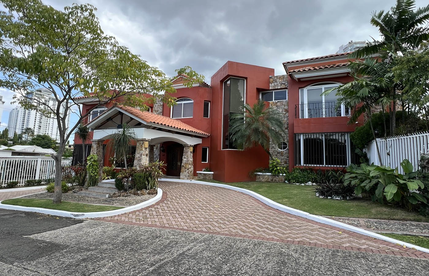 House for Sale Loma Alegre Panama Front House