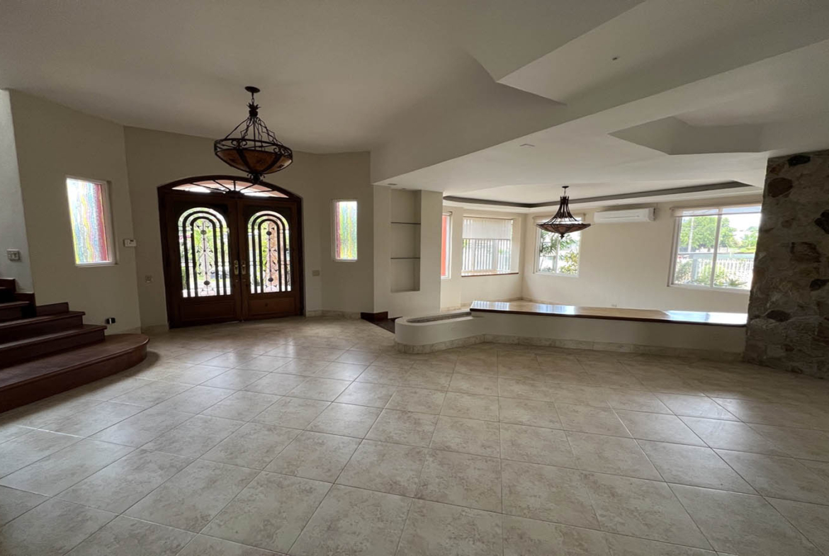 House for Sale Loma Alegre Panama Living Room