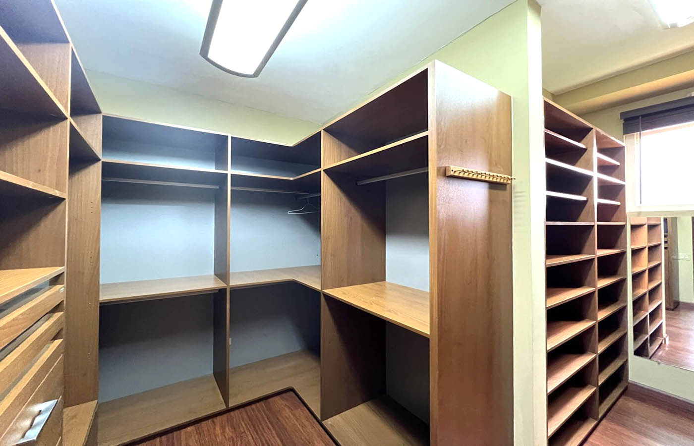 House for Sale Loma Alegre Panama Spacious Storage