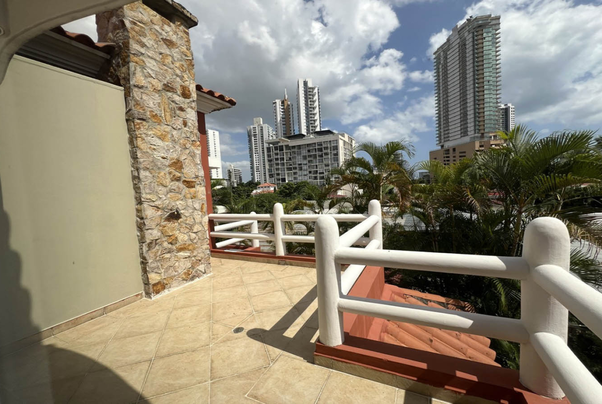House for Sale Loma Alegre Panama Terrace
