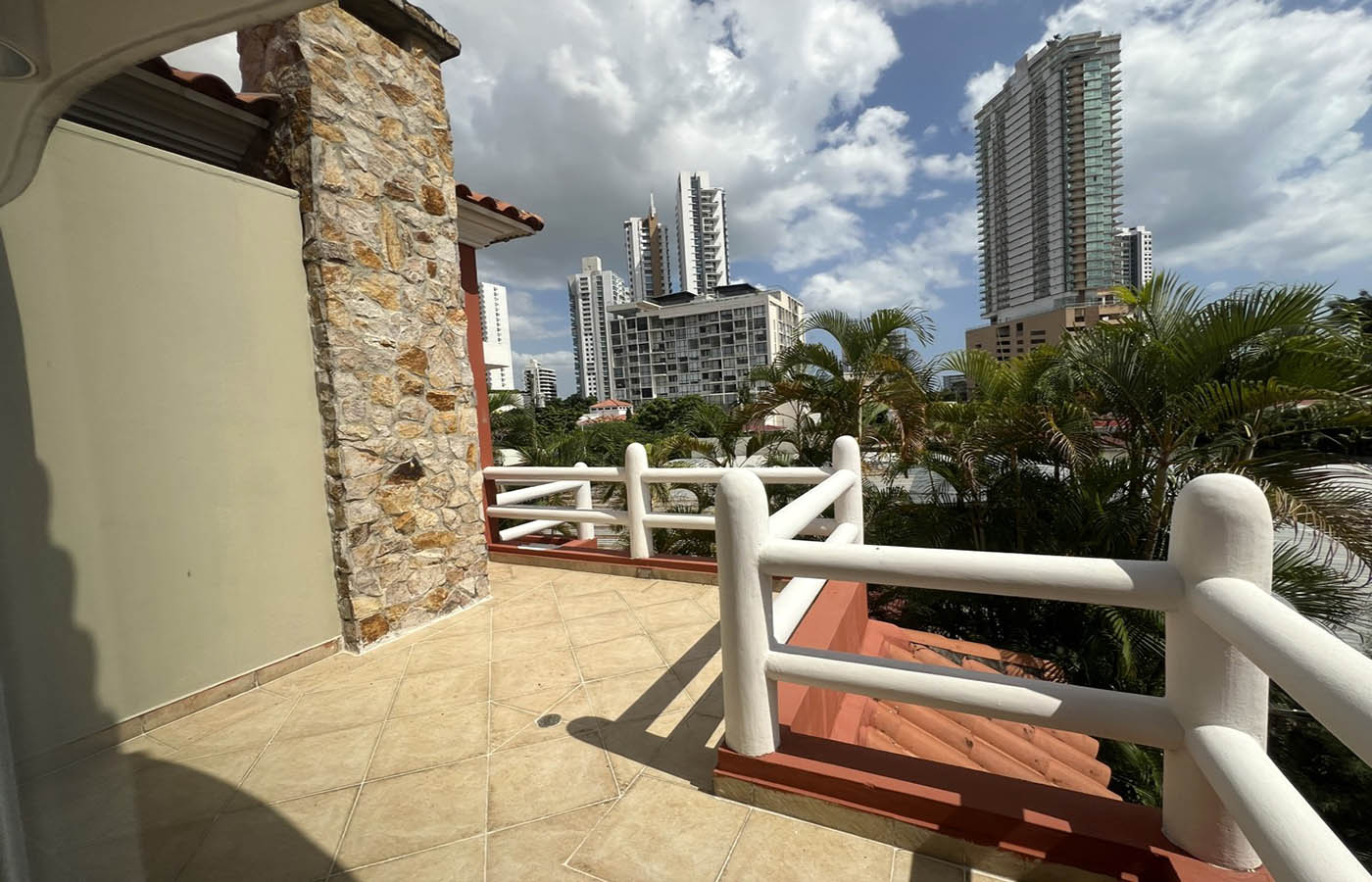 House for Sale Loma Alegre Panama Terrace