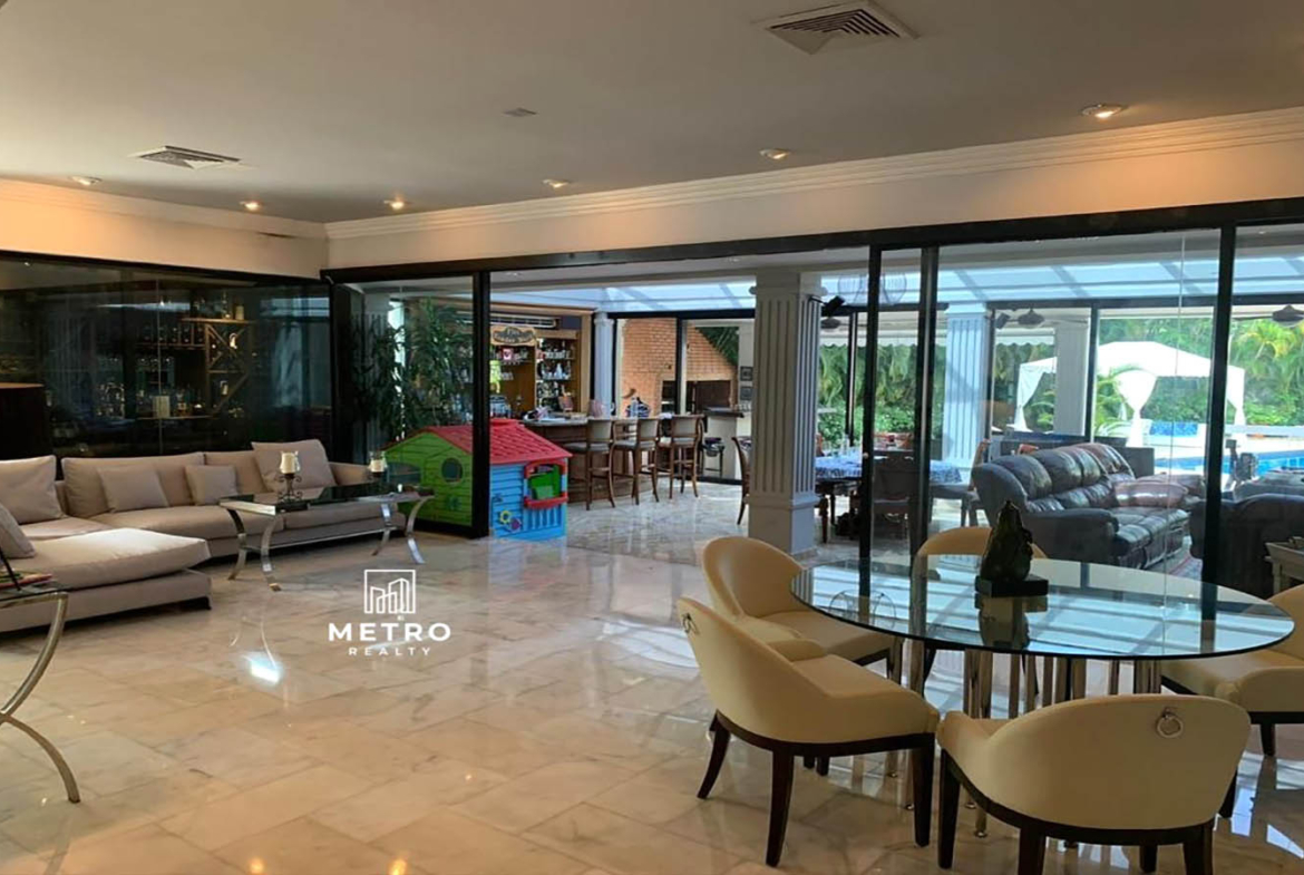 House for Sale in Altos del Golf Panama Beautiful Living Room