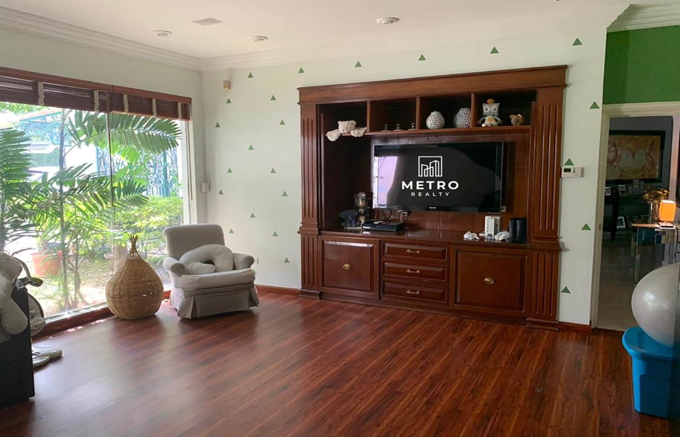 House for Sale in Altos del Golf Panama Living Room
