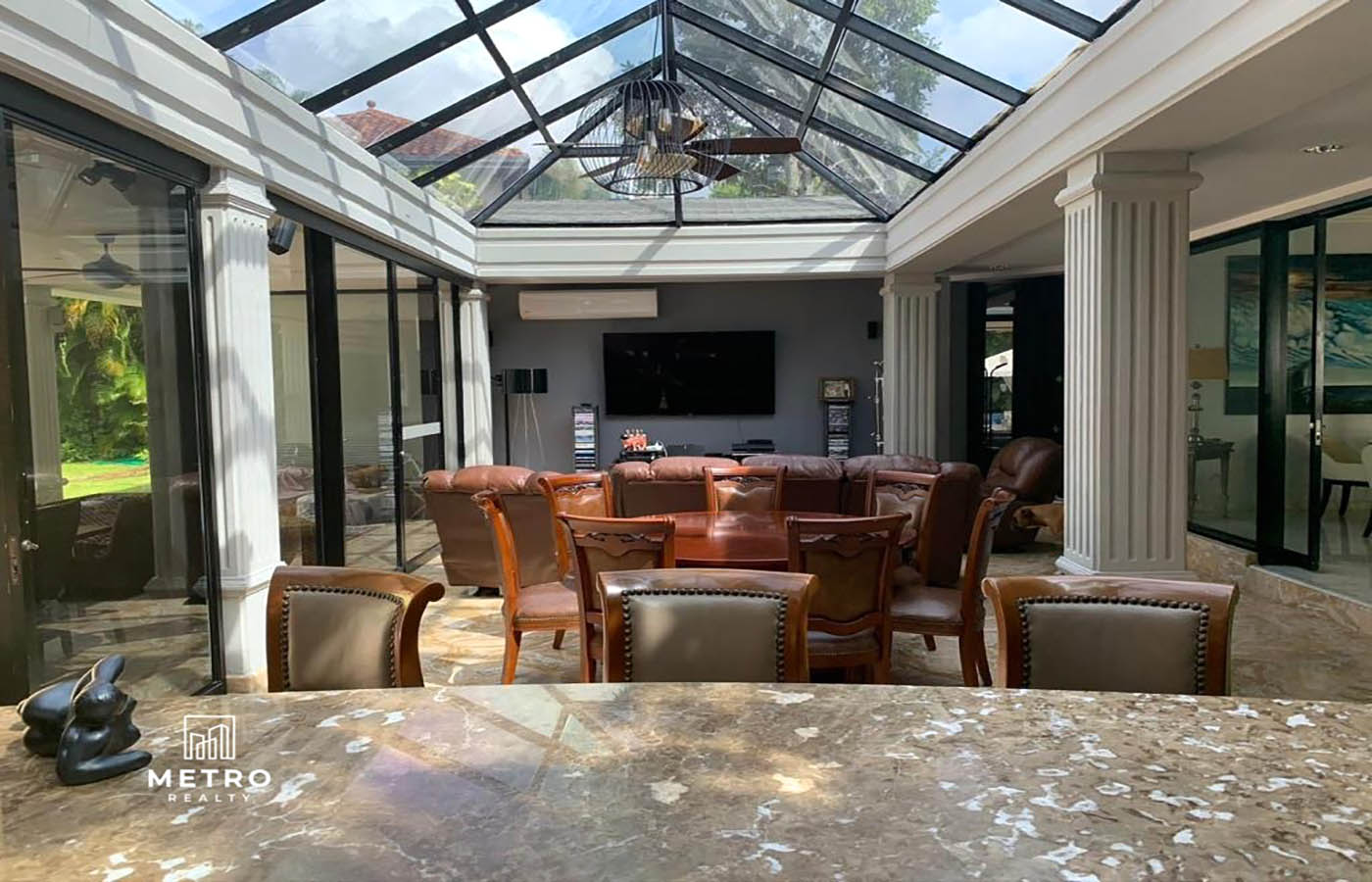 House for Sale in Altos del Golf Panama Modern Dining Room
