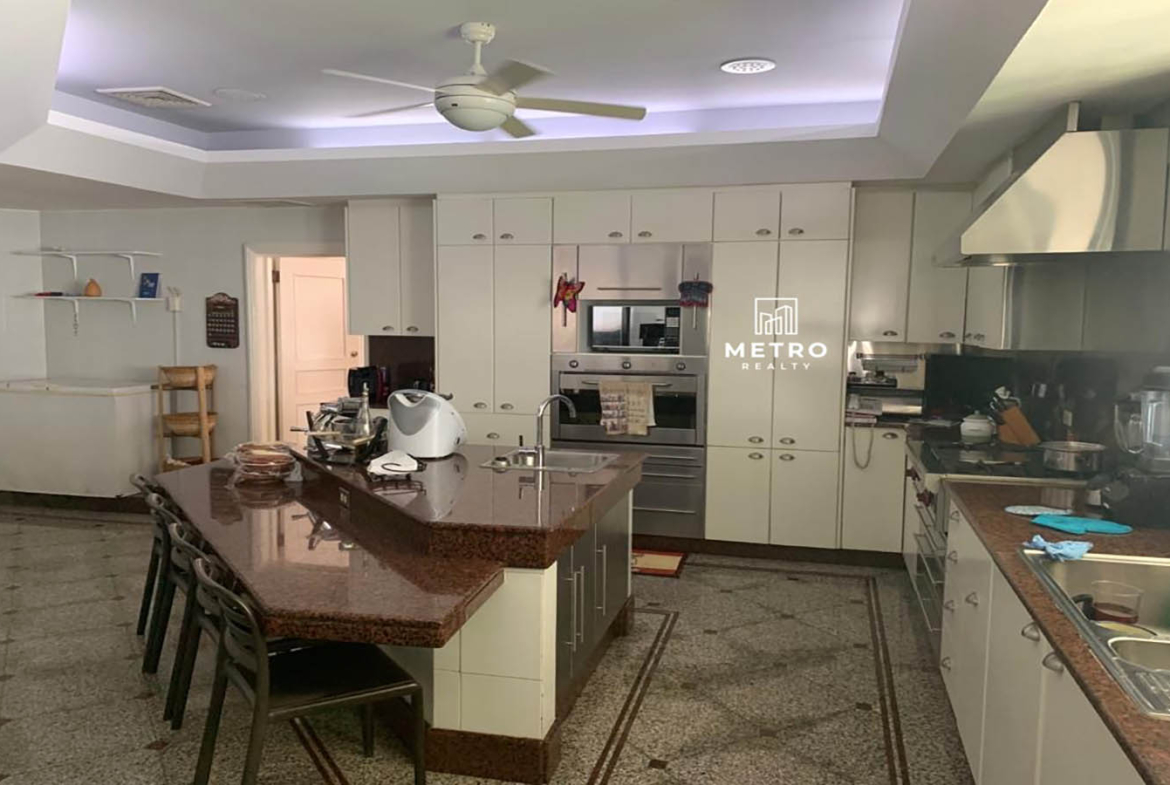 House for Sale in Altos del Golf Panama Modern Kitchen