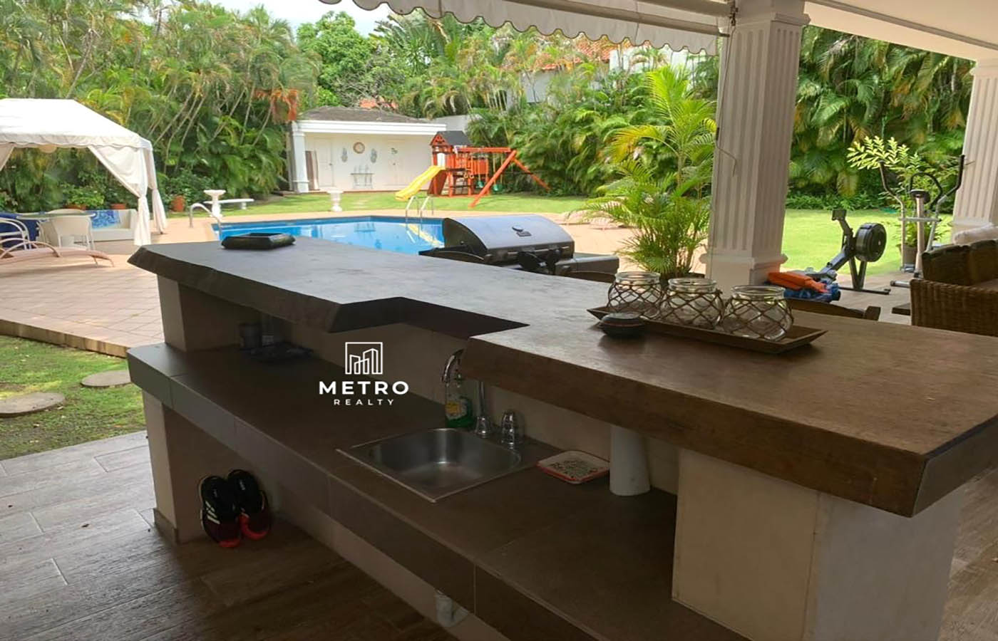 House for Sale in Altos del Golf Panama Outdoor Terrace