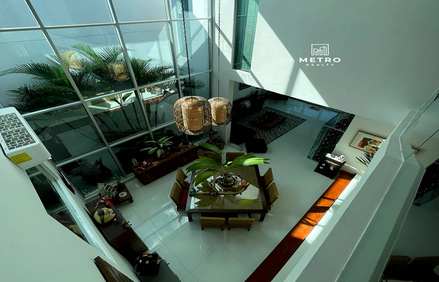 Altos del Golf For Rent Dinning Room