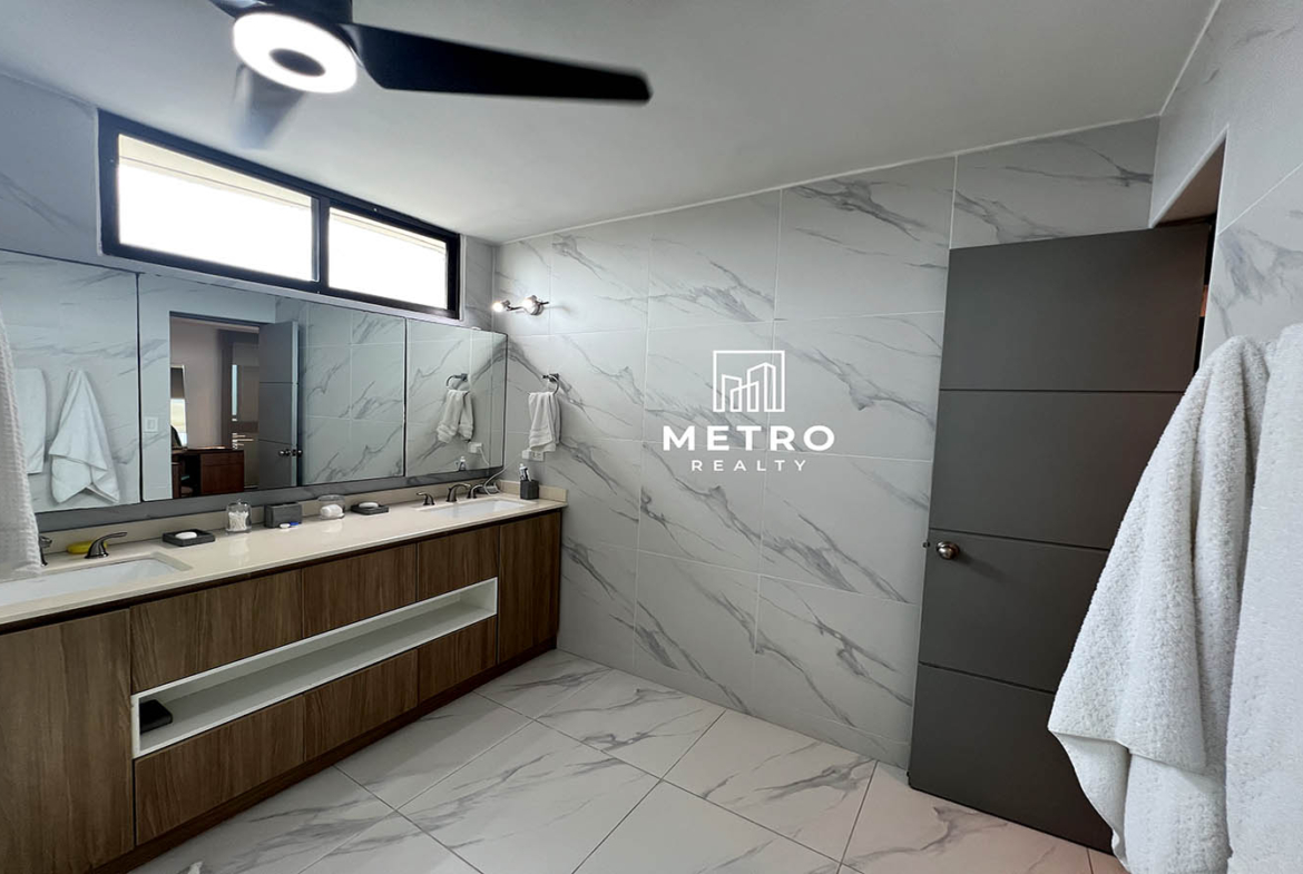 Coco del Mar Panama Condo for Sale Luxury Bathroom