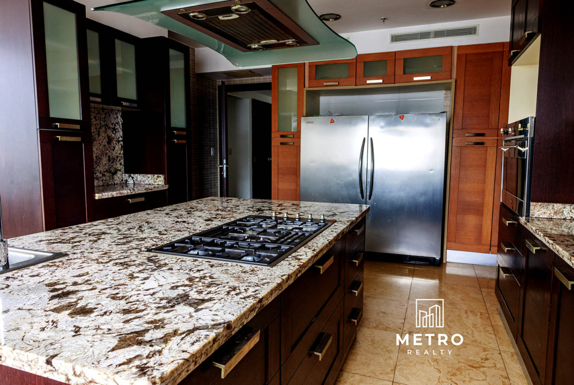Coco del Mar Panama Condo for Sale Rent Kitchen