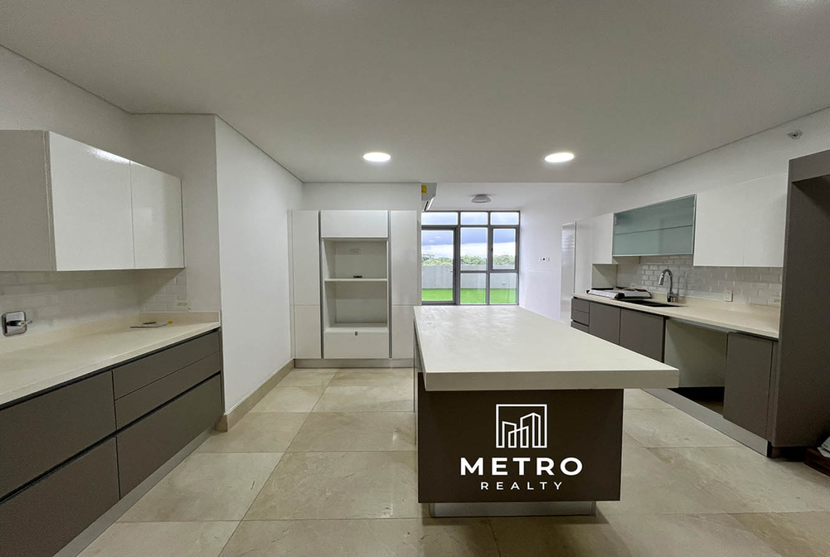 Santa Maria Panama Ph Azalea Kitchen