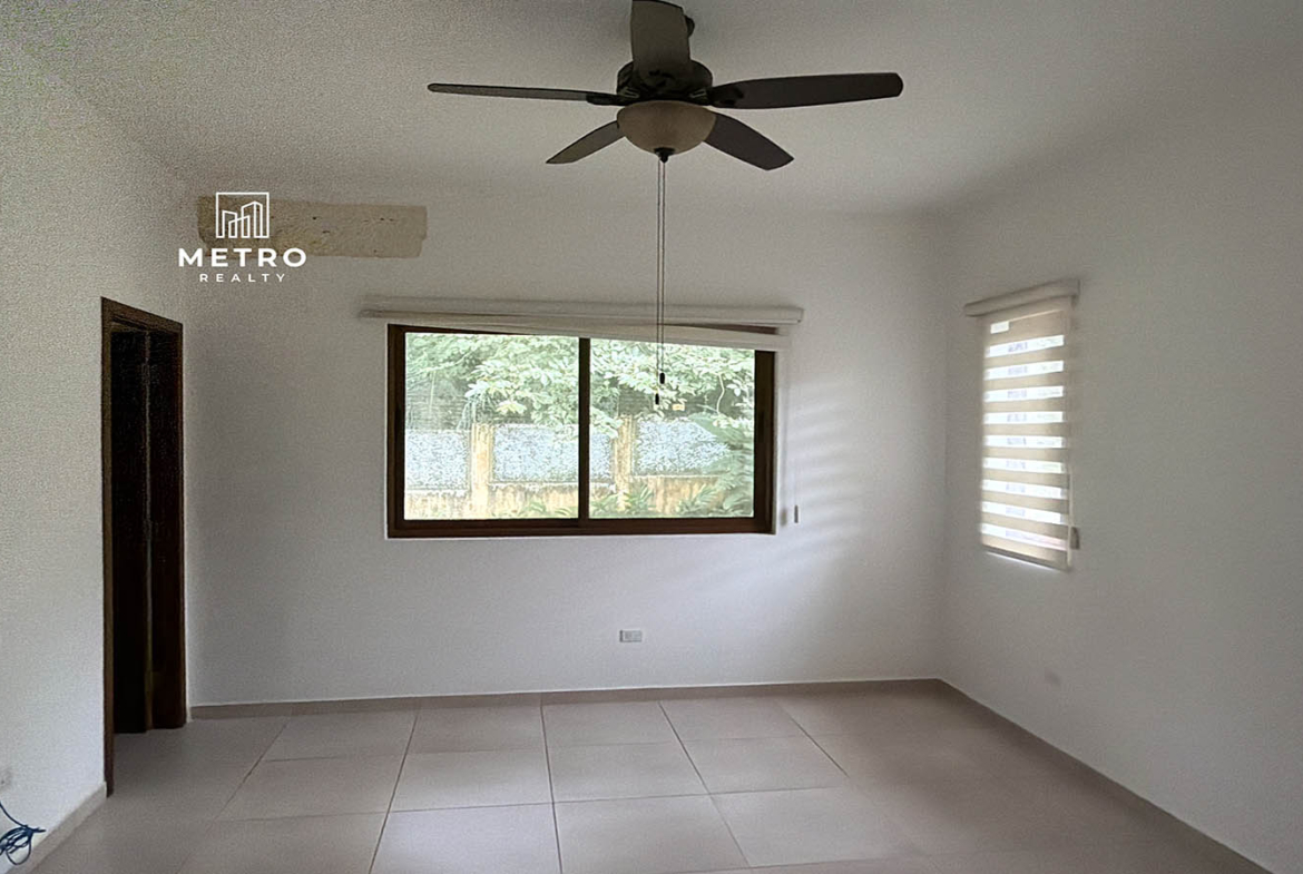 Senderos camino de cruces panama Exclusive Bedroom