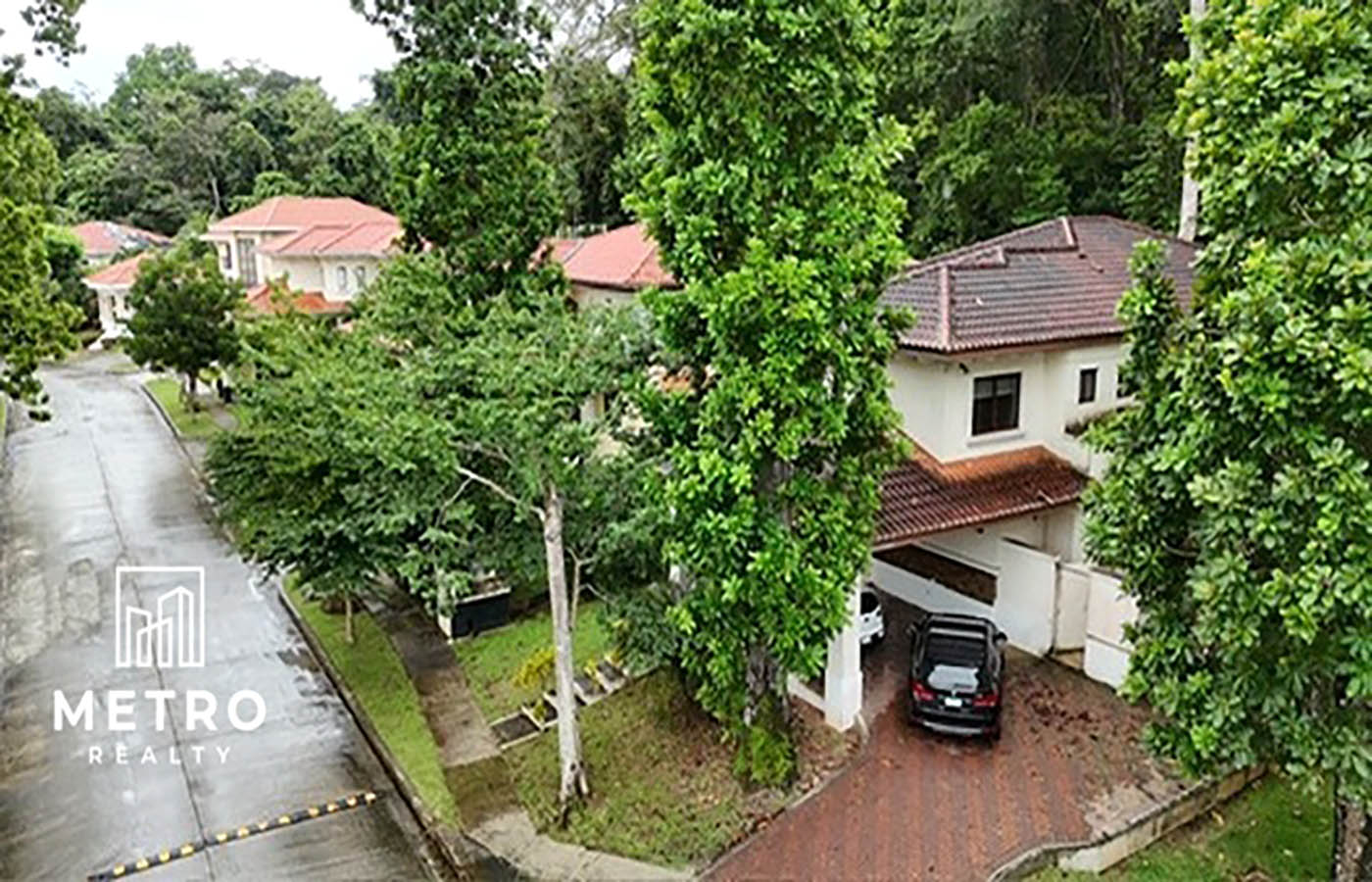 Senderos camino de cruces panama Fancy House