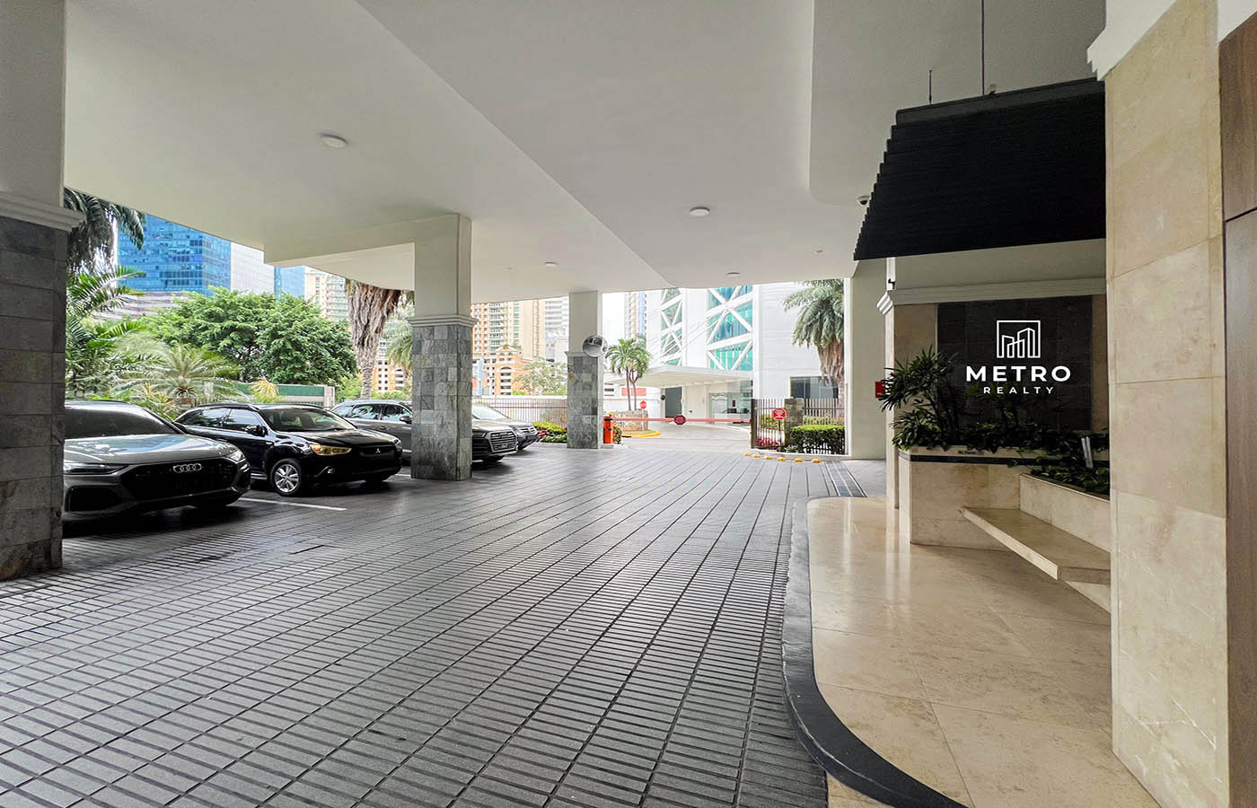 blue bahia panama building Entrance