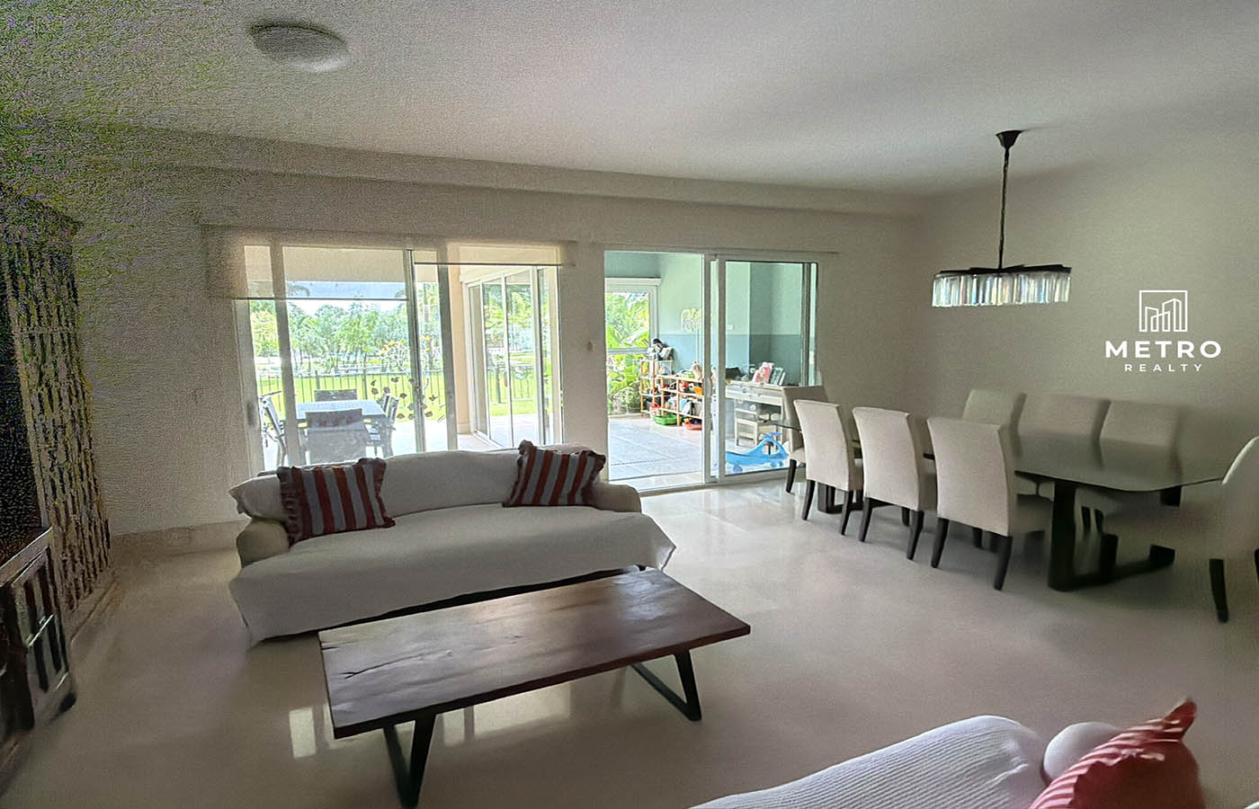 Santa Maria Apartment for Sale The Reserve PH Legacy 400 Living Room