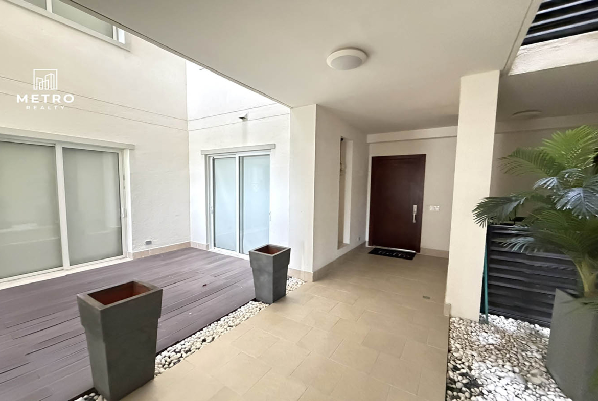 Santa Maria Apartment for Sale The Reserve PH Legacy 400 entrance