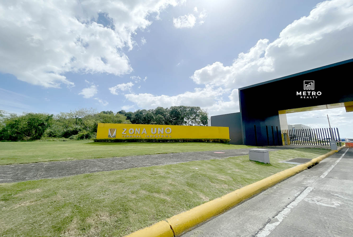 Panama City Industrial Property For Sale Entrance