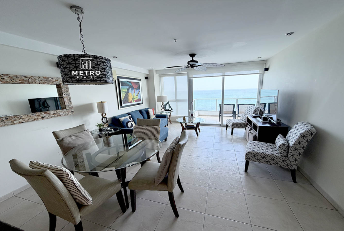 Coronado Bay Dinning Room