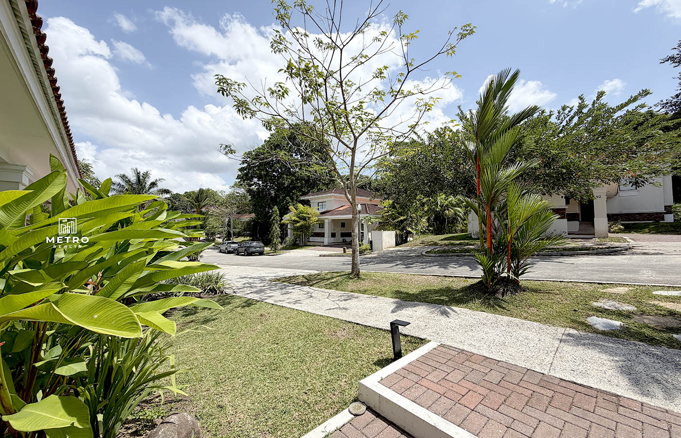 Senderos Camino de Cruces the Best House Front View Senderos Camino de Cruces the Best House Front View