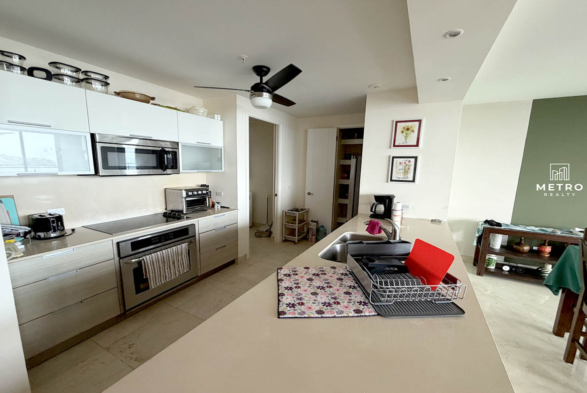 Veracruz PH Casa Bonita Oceanfront Kitchen