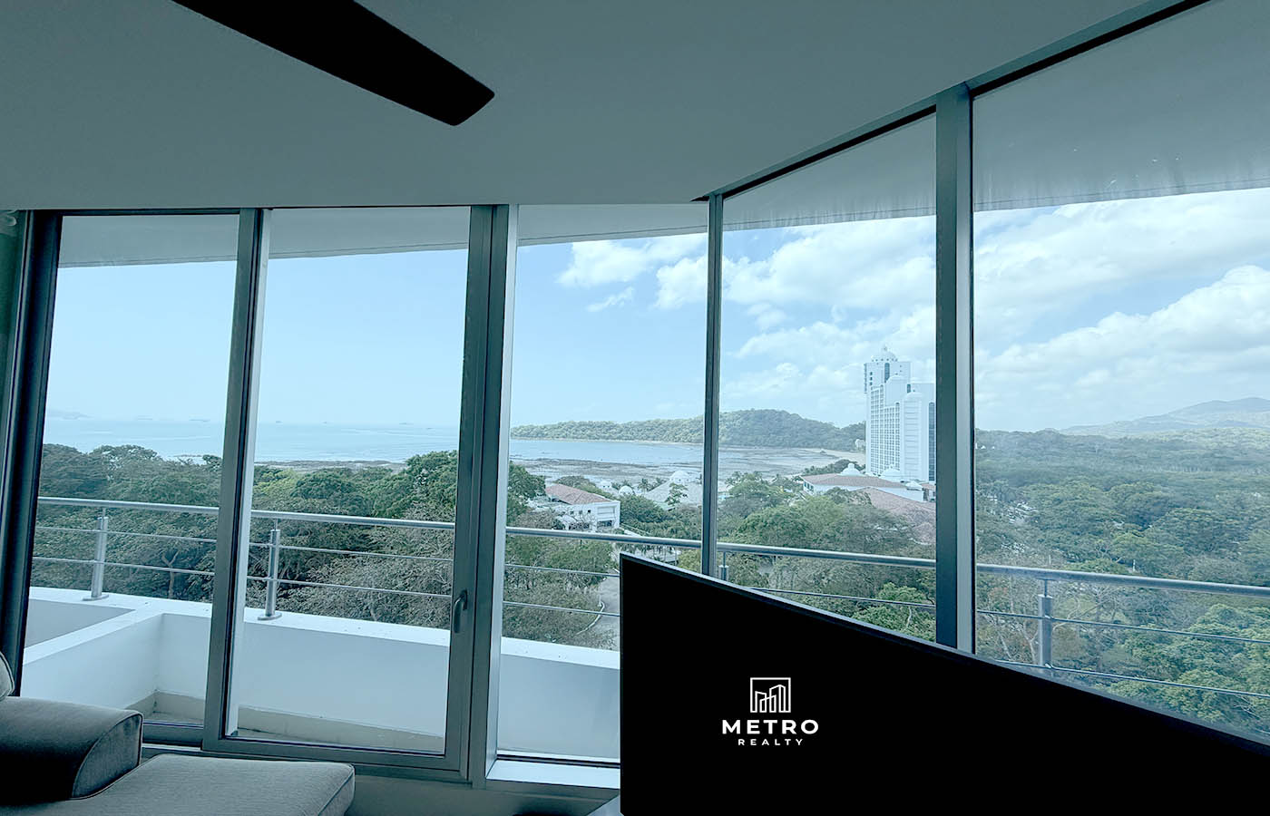 Veracruz PH Casa Bonita Oceanfront Livingroom View