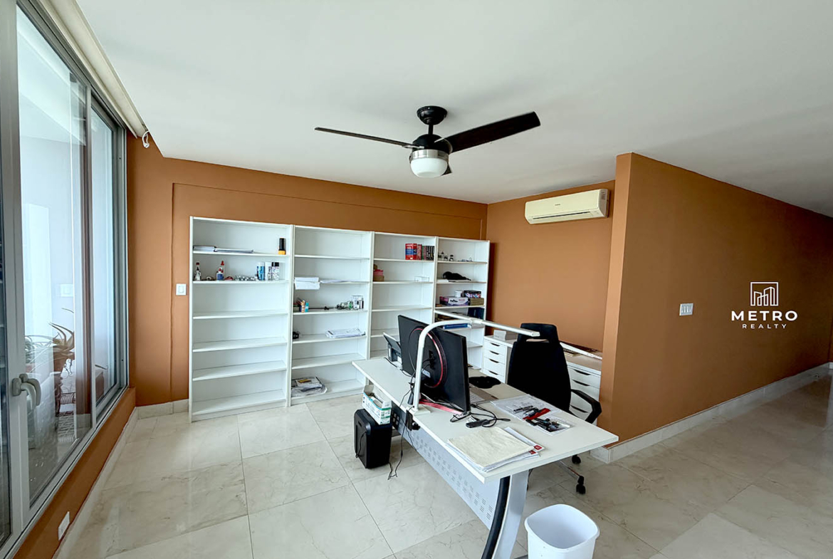 Veracruz PH Casa Bonita Oceanfront Office