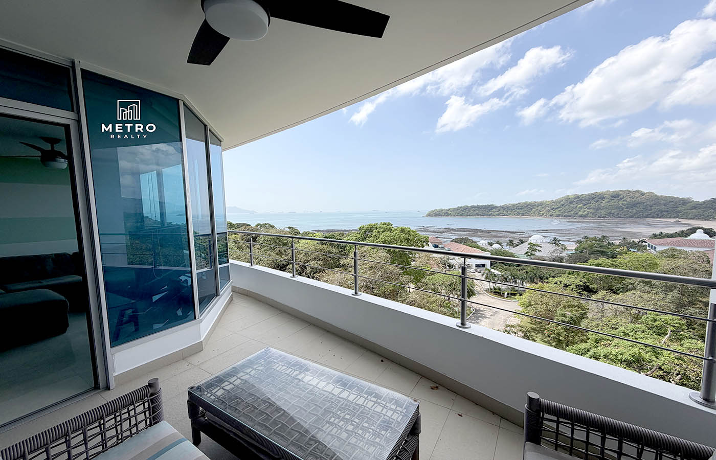 Veracruz PH Casa Bonita Oceanfront Valcony